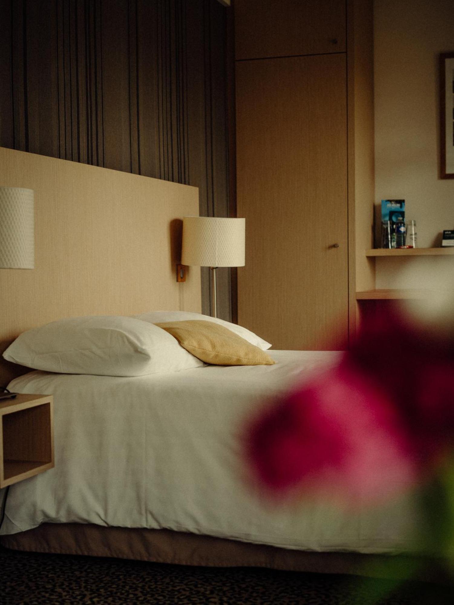 Logis Ar Milin Hotel Châteaubourg Kültér fotó