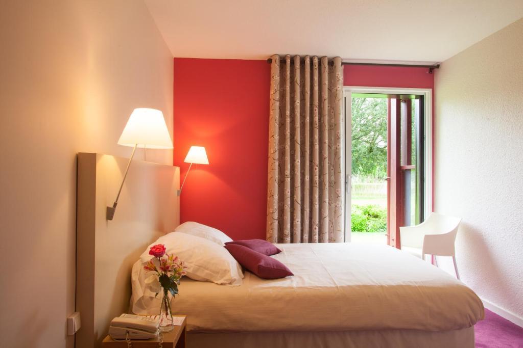 Logis Ar Milin Hotel Châteaubourg Szoba fotó