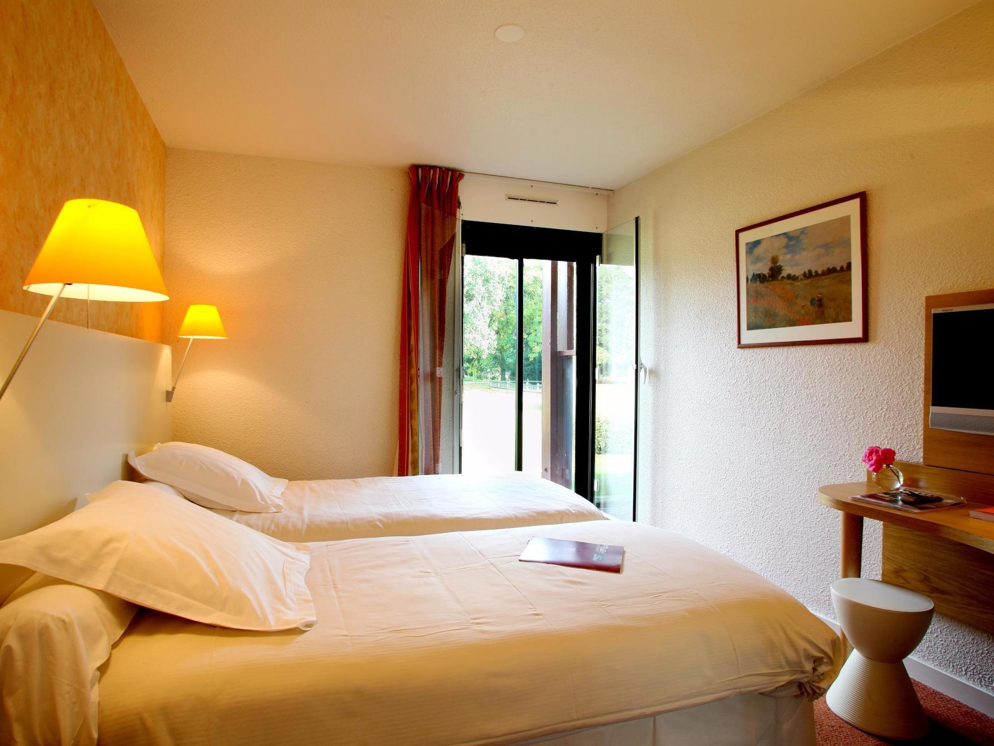 Logis Ar Milin Hotel Châteaubourg Kültér fotó