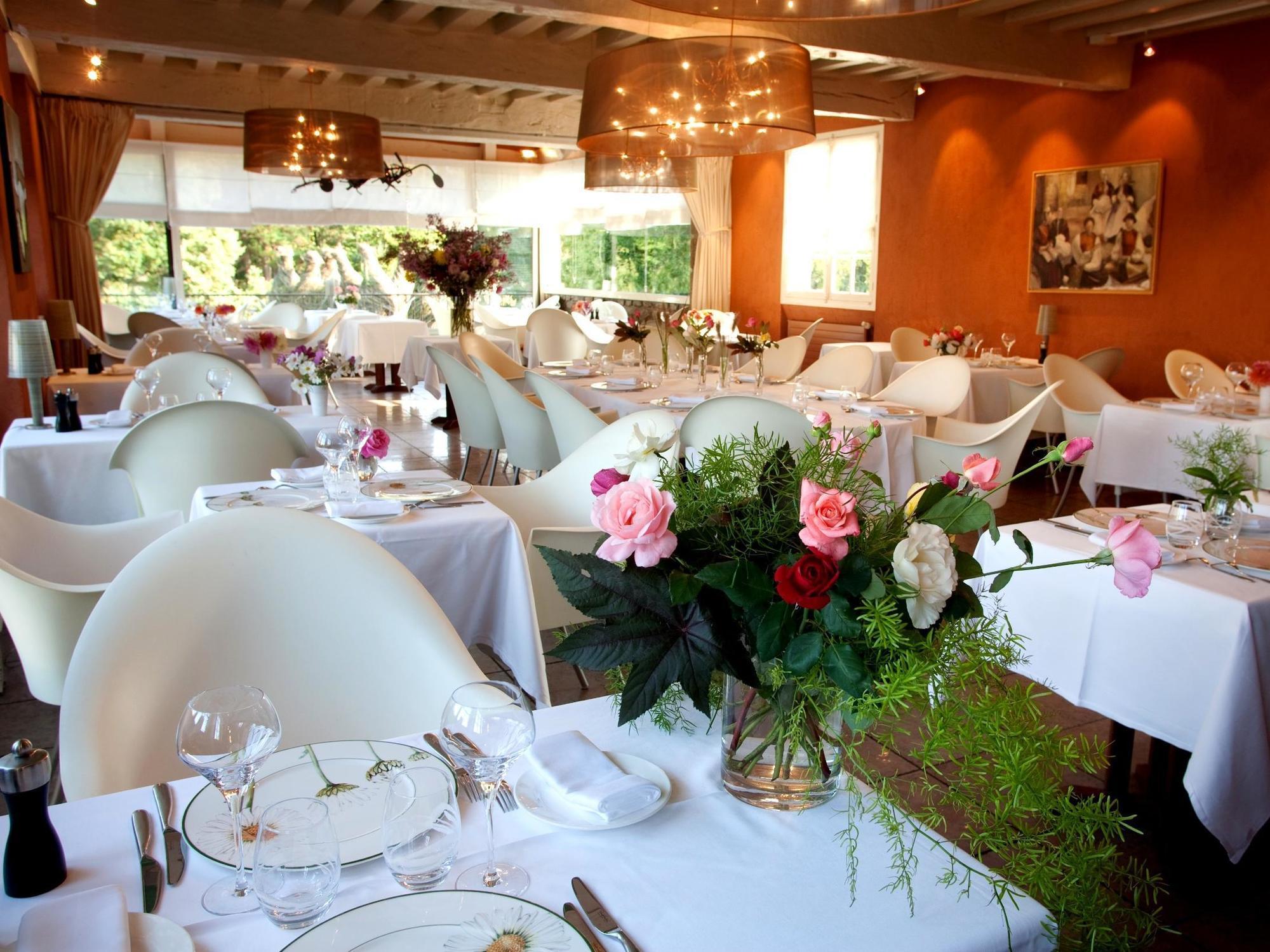 Logis Ar Milin Hotel Châteaubourg Kültér fotó